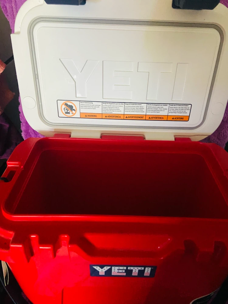YETI Cooler Red - photo 4