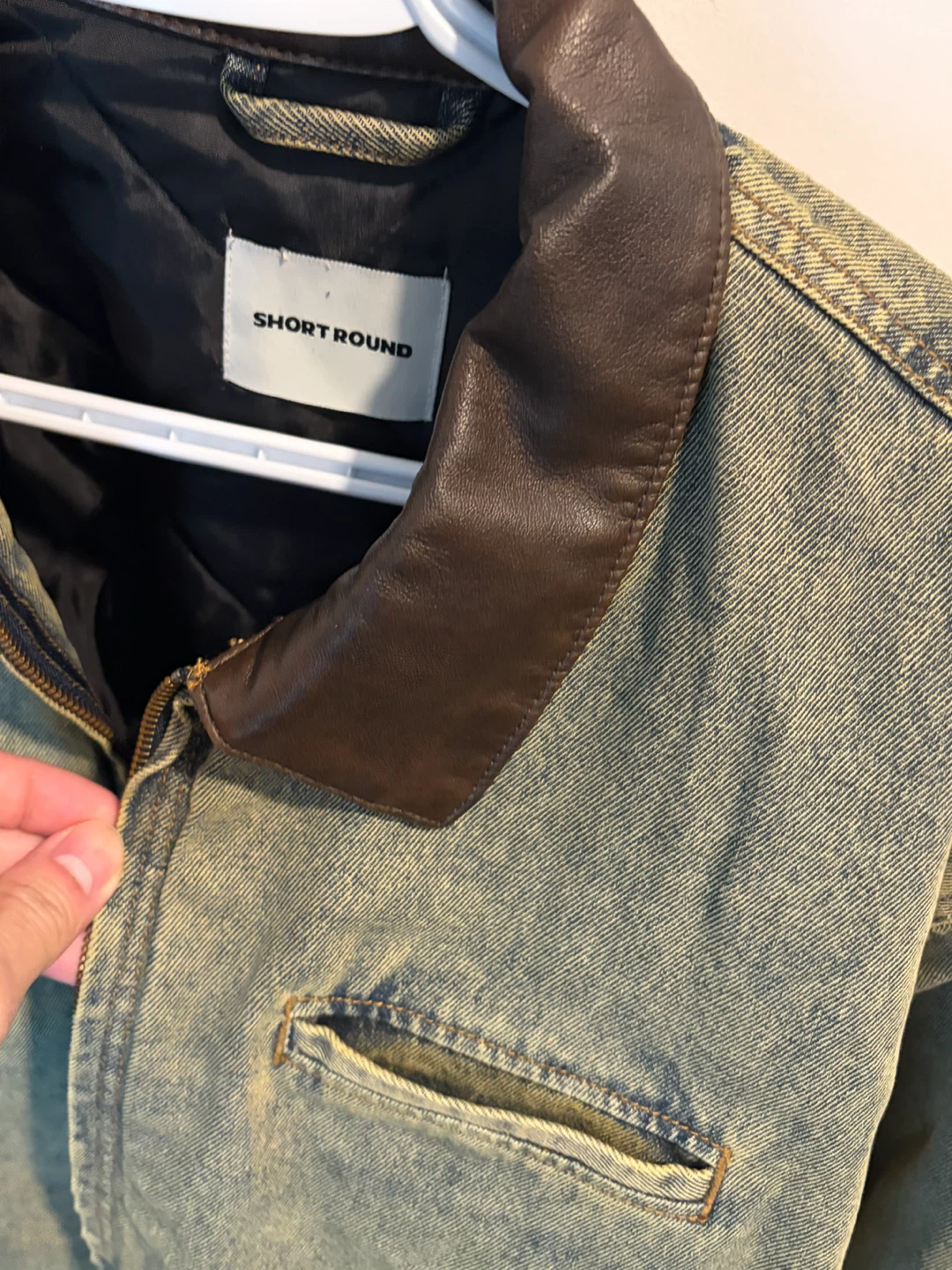 Short Round Wahed Denim Jacket, leather collar - photo 3