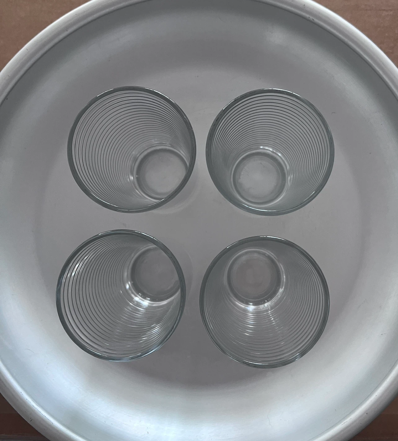 4 juice glasses (more available) - photo 3