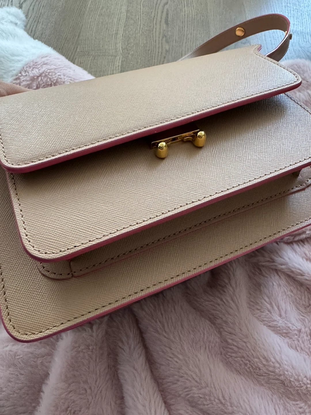 Authentic medium Marni Trunk Bag in Beige and Pink - photo 3