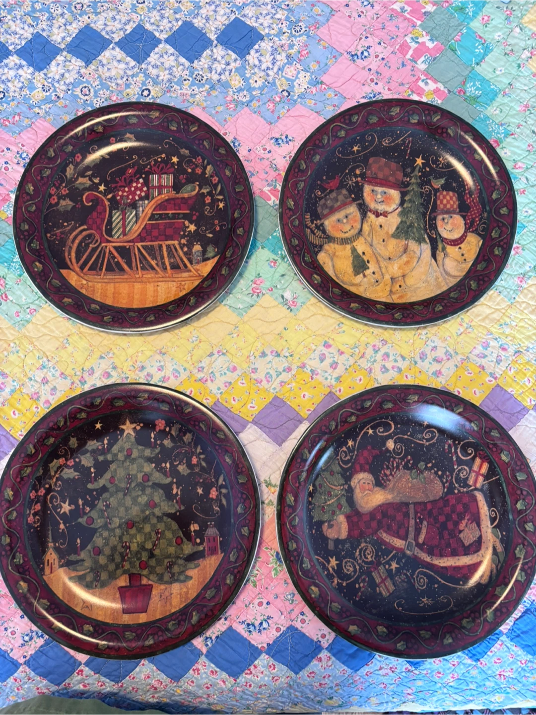 Susan Winget set of 4 Dinner Plates-Christmas Folk Art