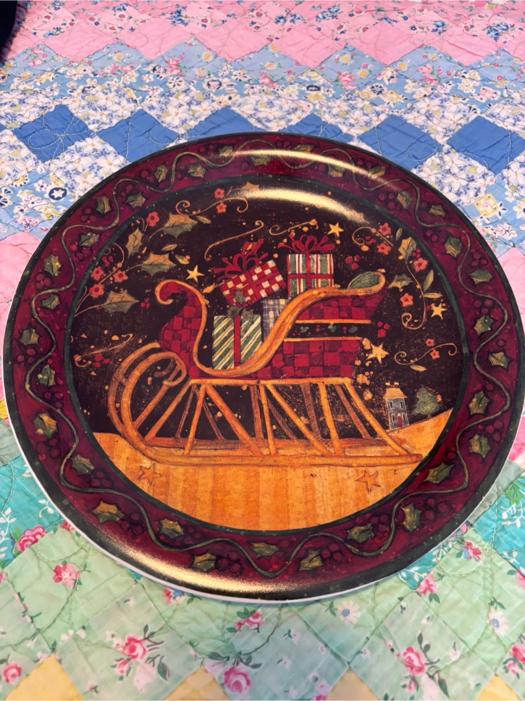 Susan Winget set of 4 Dinner Plates-Christmas Folk Art - photo 4