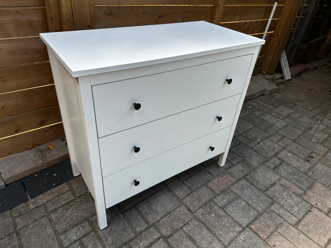 IKEA Hemnes 3-Drawer Chest - photo 2