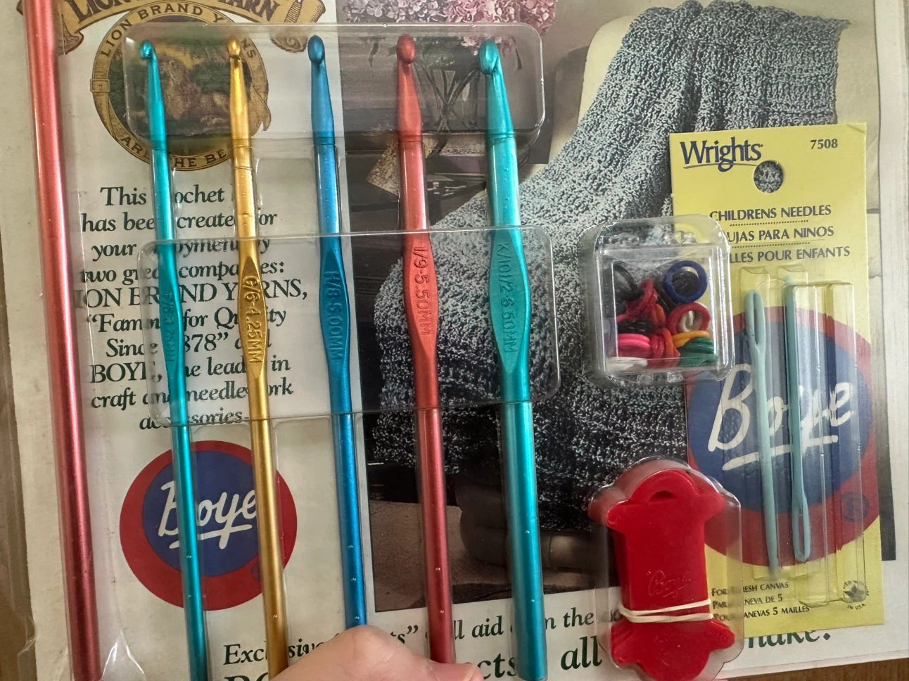 Boye I Taught Myself To Crochet Kit - photo 3