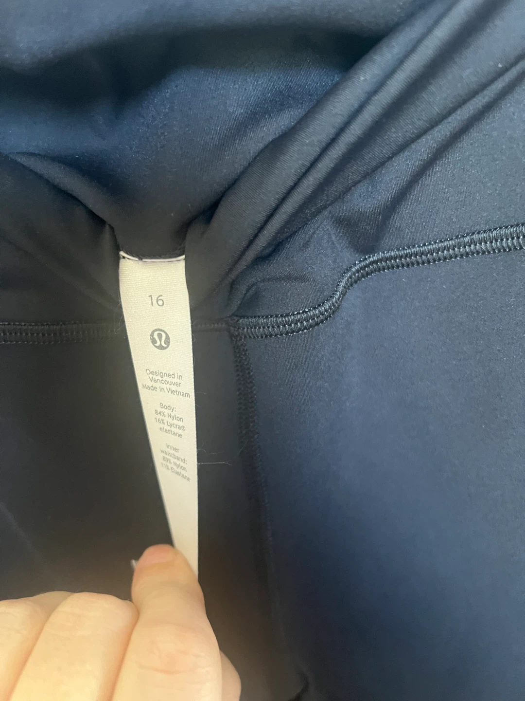 Lululemon black leggings size 16 - photo 2