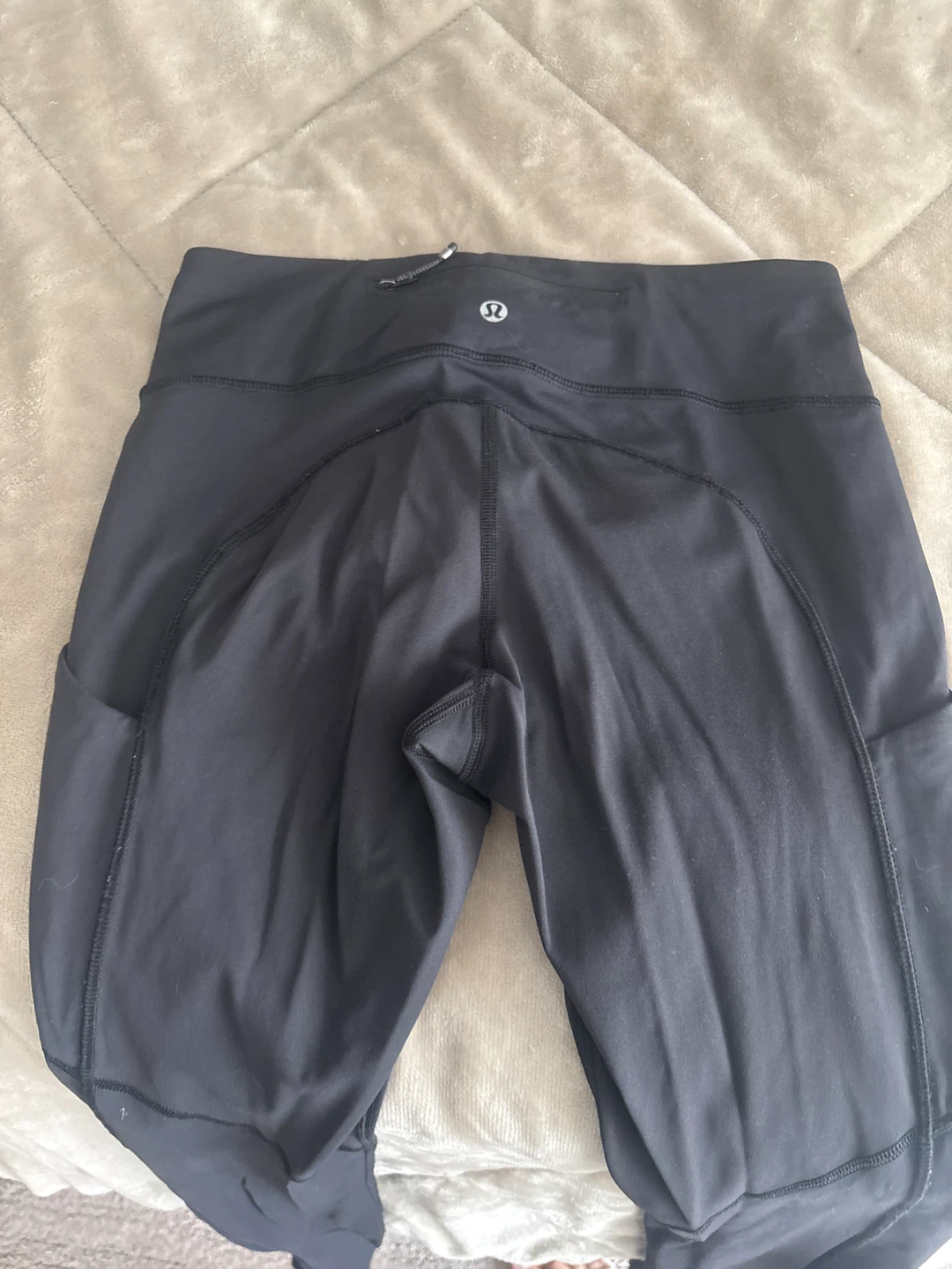 Lululemon Black Leggings with Pockets - photo 2