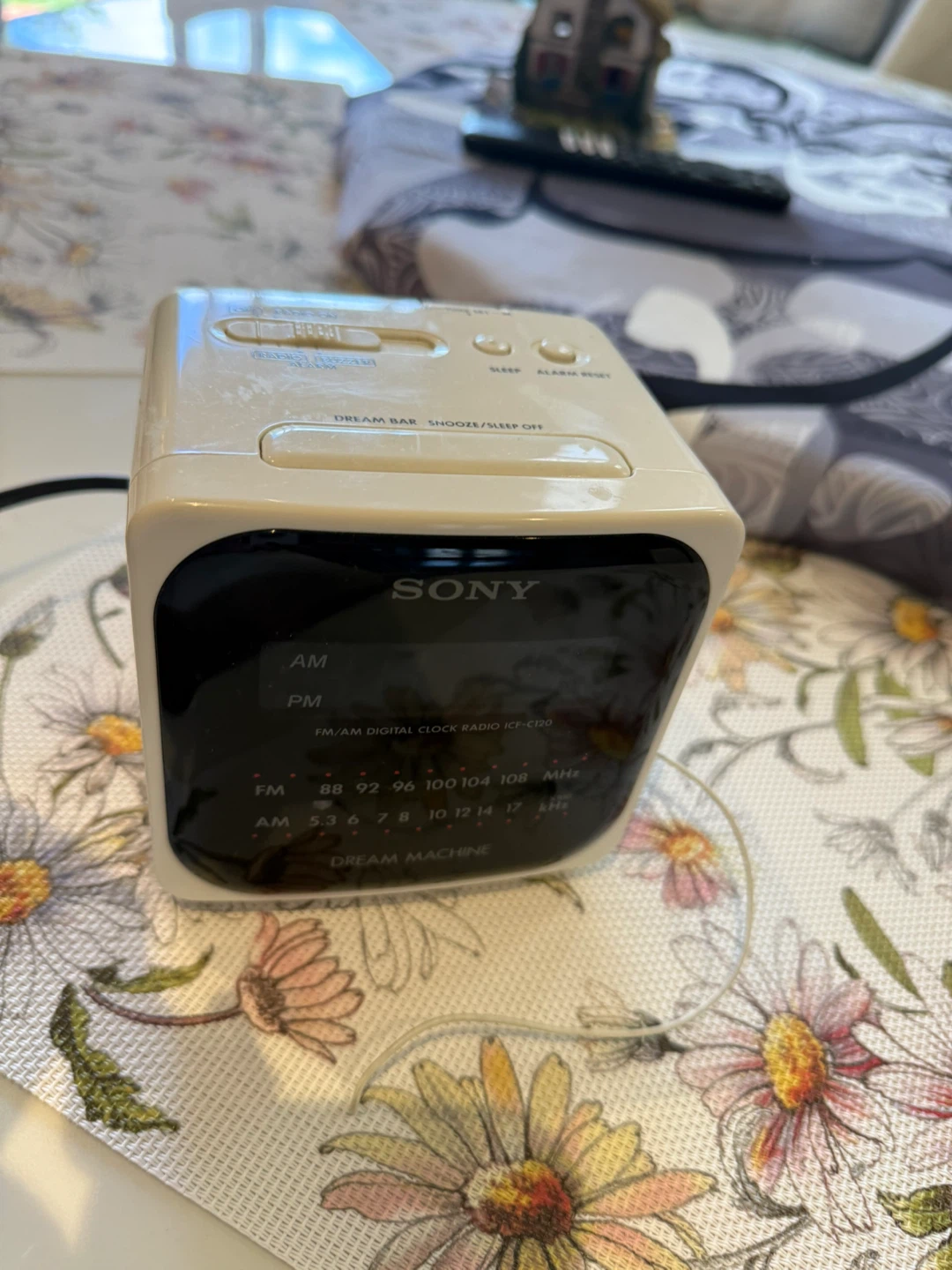 Sony Dream Machine ICF-C120 Clock Radio - photo 2