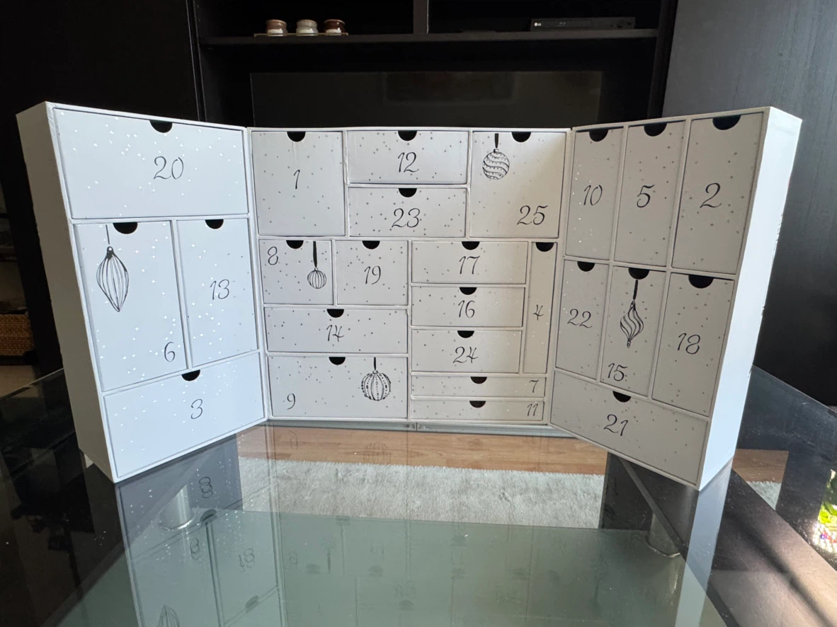 The White Company Advent Calendar (empty) - photo 2