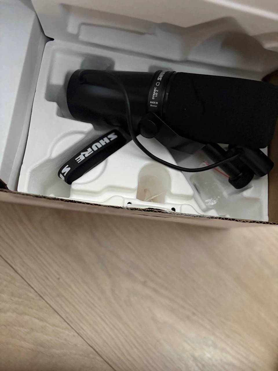 Shure SM7B Dynamic Vocal Microphone - photo 2