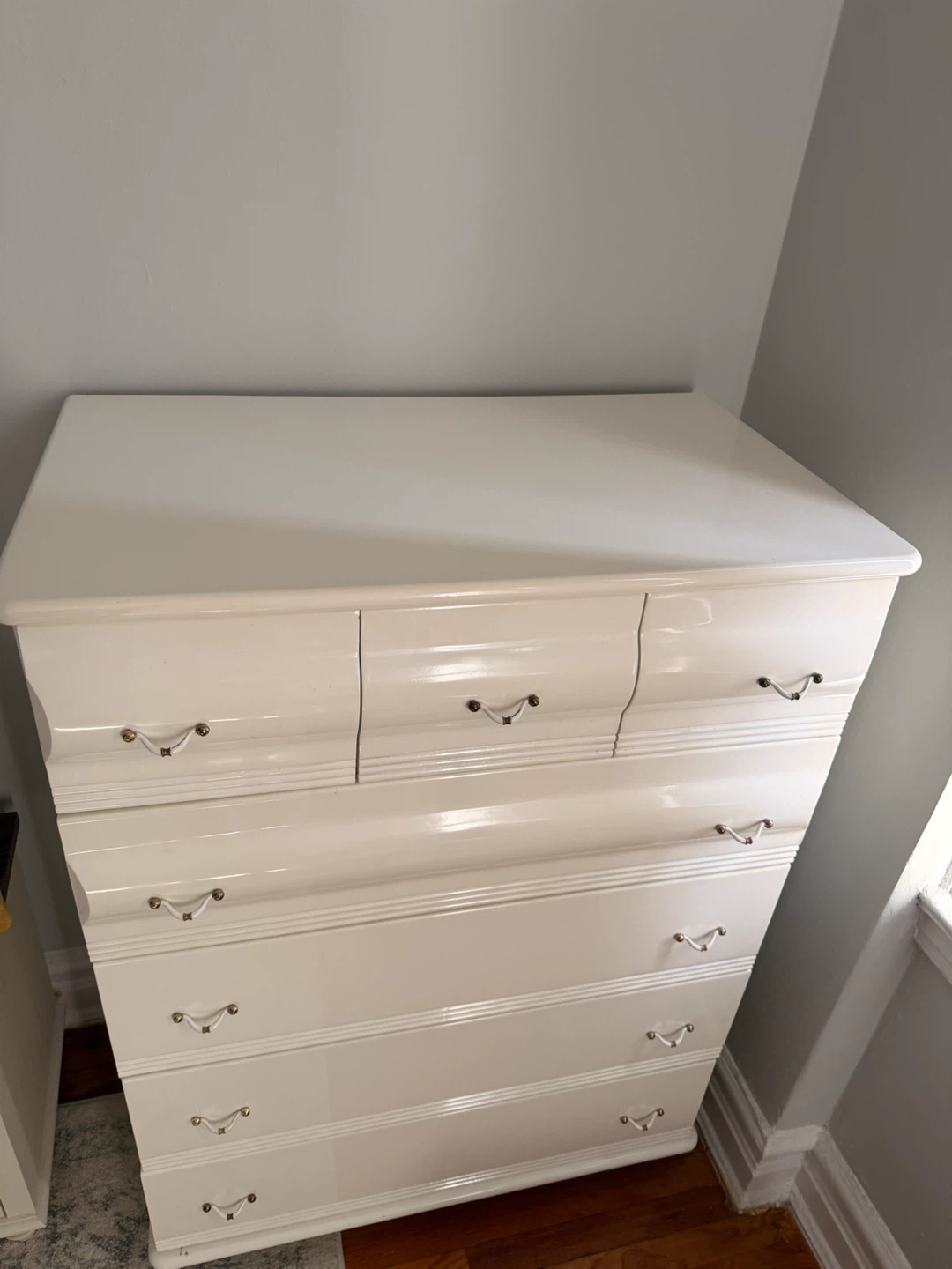 White 6-Drawer Bedroom Dresser - photo 2