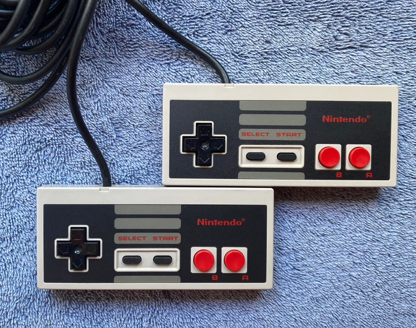Nintendo NES Controllers (Model 004)