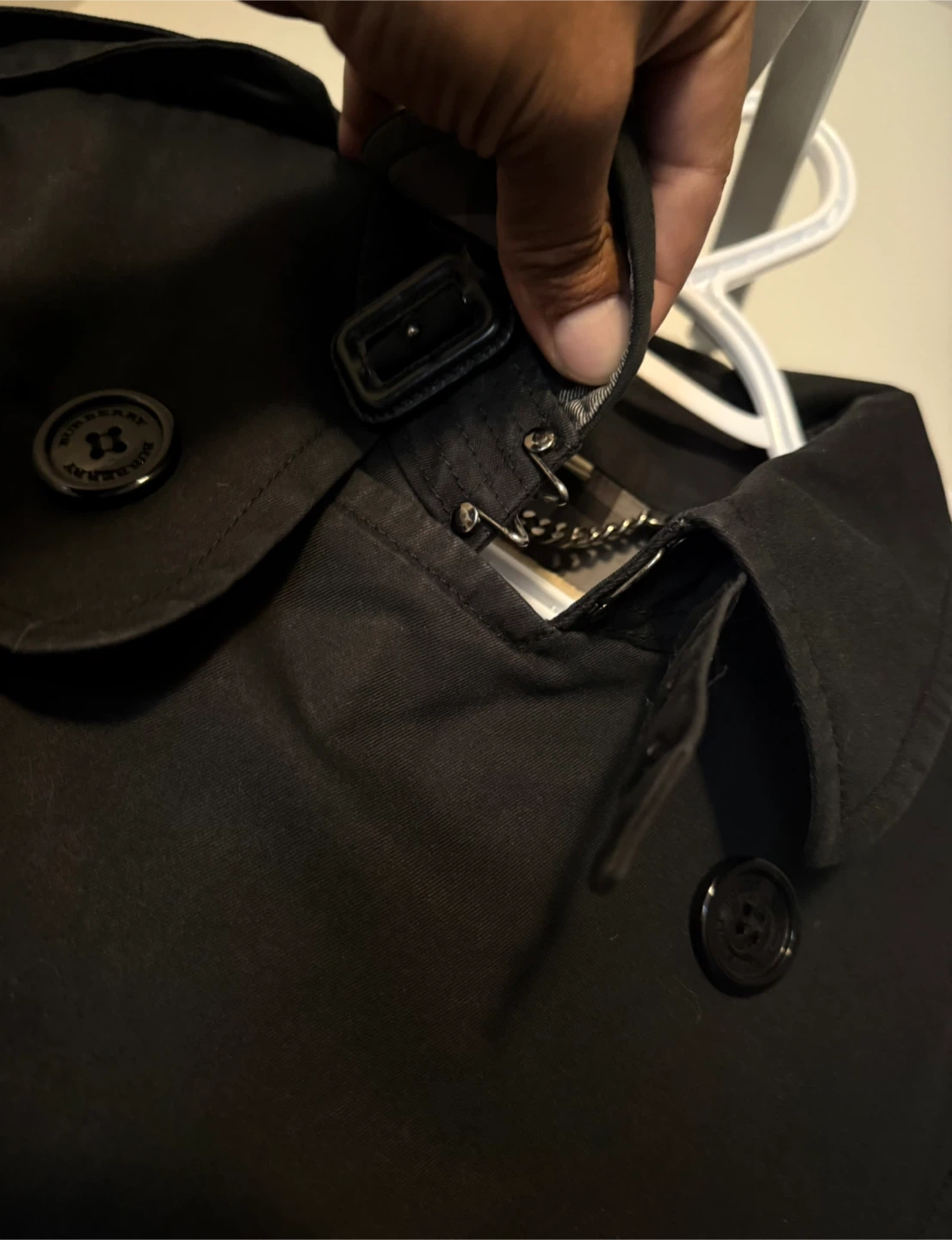 Authentic BURBERRY Trench COAT • UNISEX • 850 OBO - photo 3