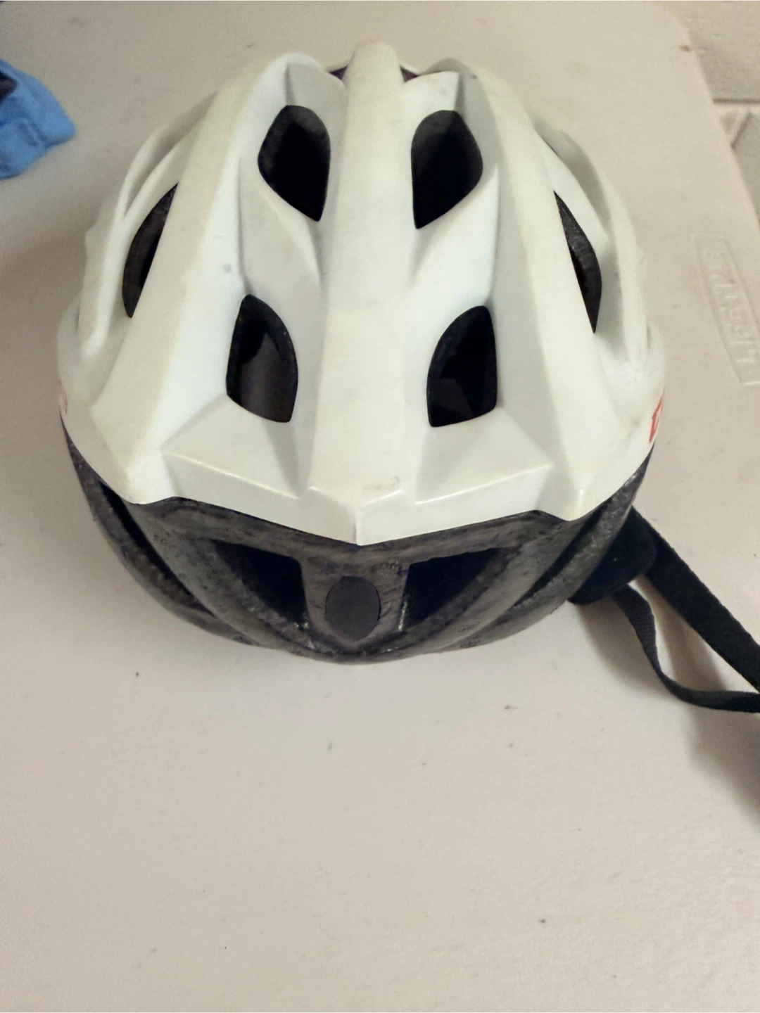 CCM RF3 Bicycle Helmet - photo 2