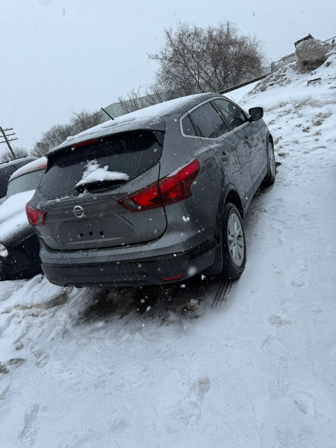 Grey Nissan Qashqai