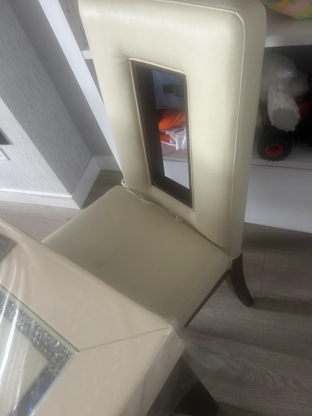 Dining Chairs with Cream Leatherette and Brown Accents - photo 3