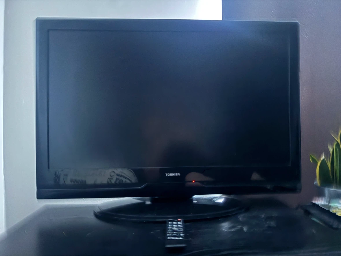 Toshiba 42AV500U Television