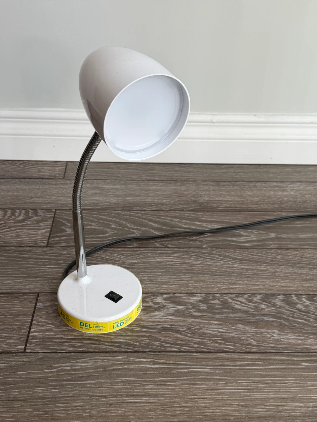 White LED Desk Lamp