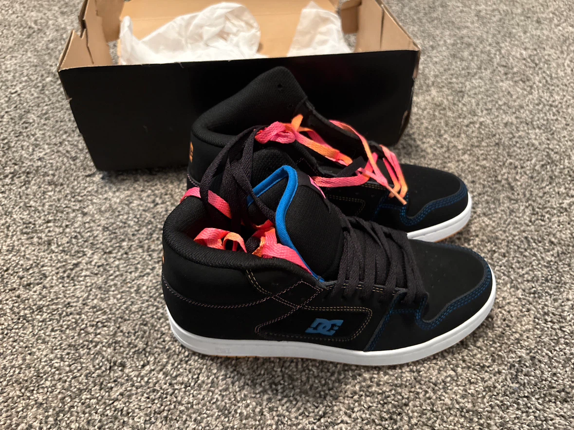 New DC Women's Manteca 4 Hi Shoes Size 7.5 US