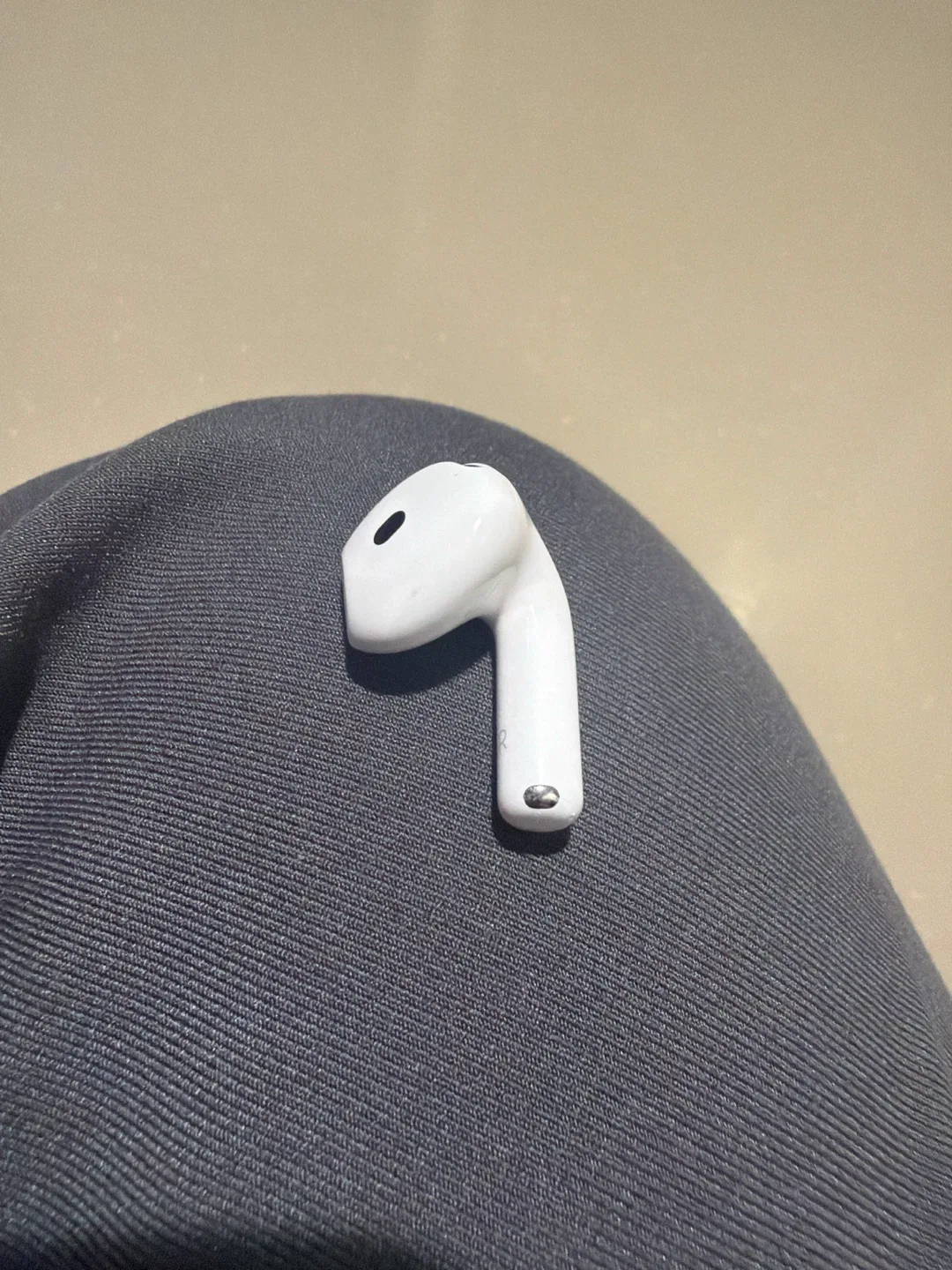 Apple AirPod 4th Gen Right Side Ear Only - A3055