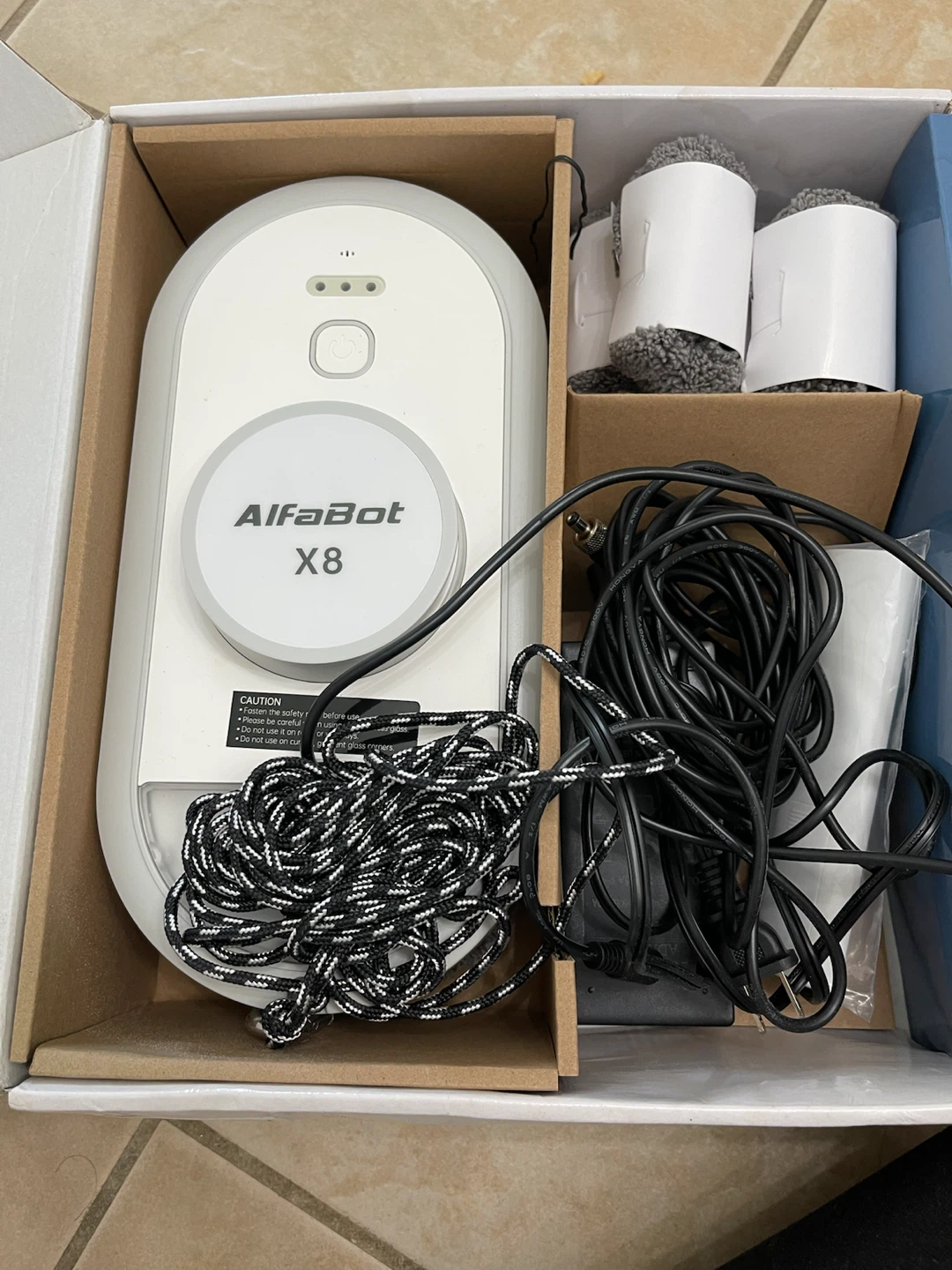 AlfaBot X8 Window Cleaning Robot - photo 3