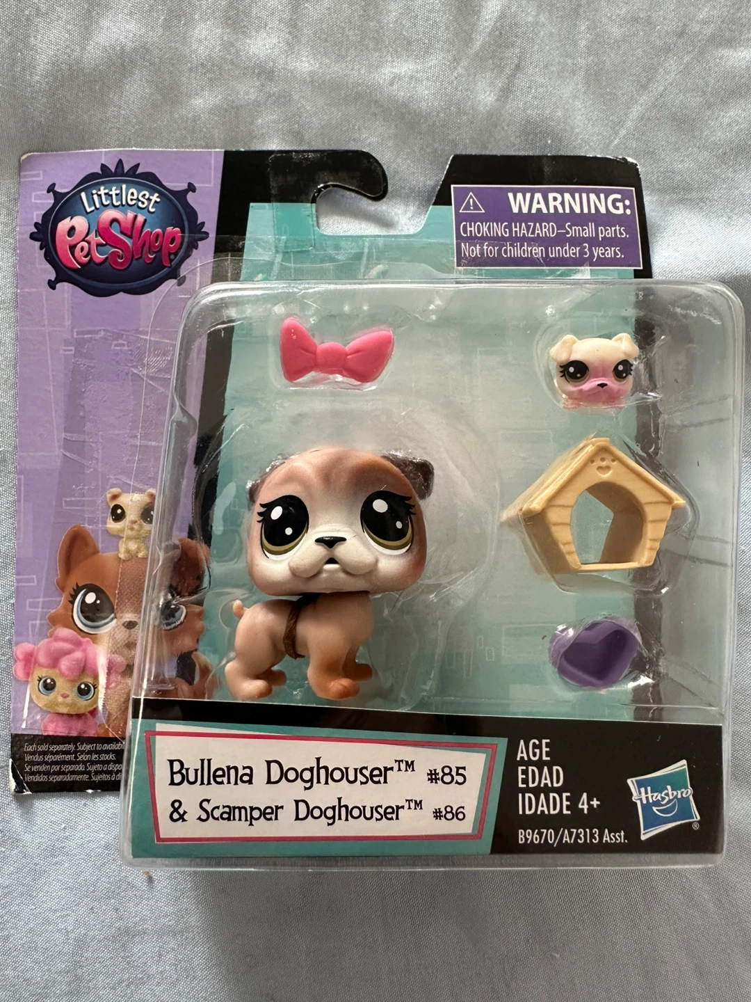 Littlest Pet Shop Bullena & Scamper Doghouser Set