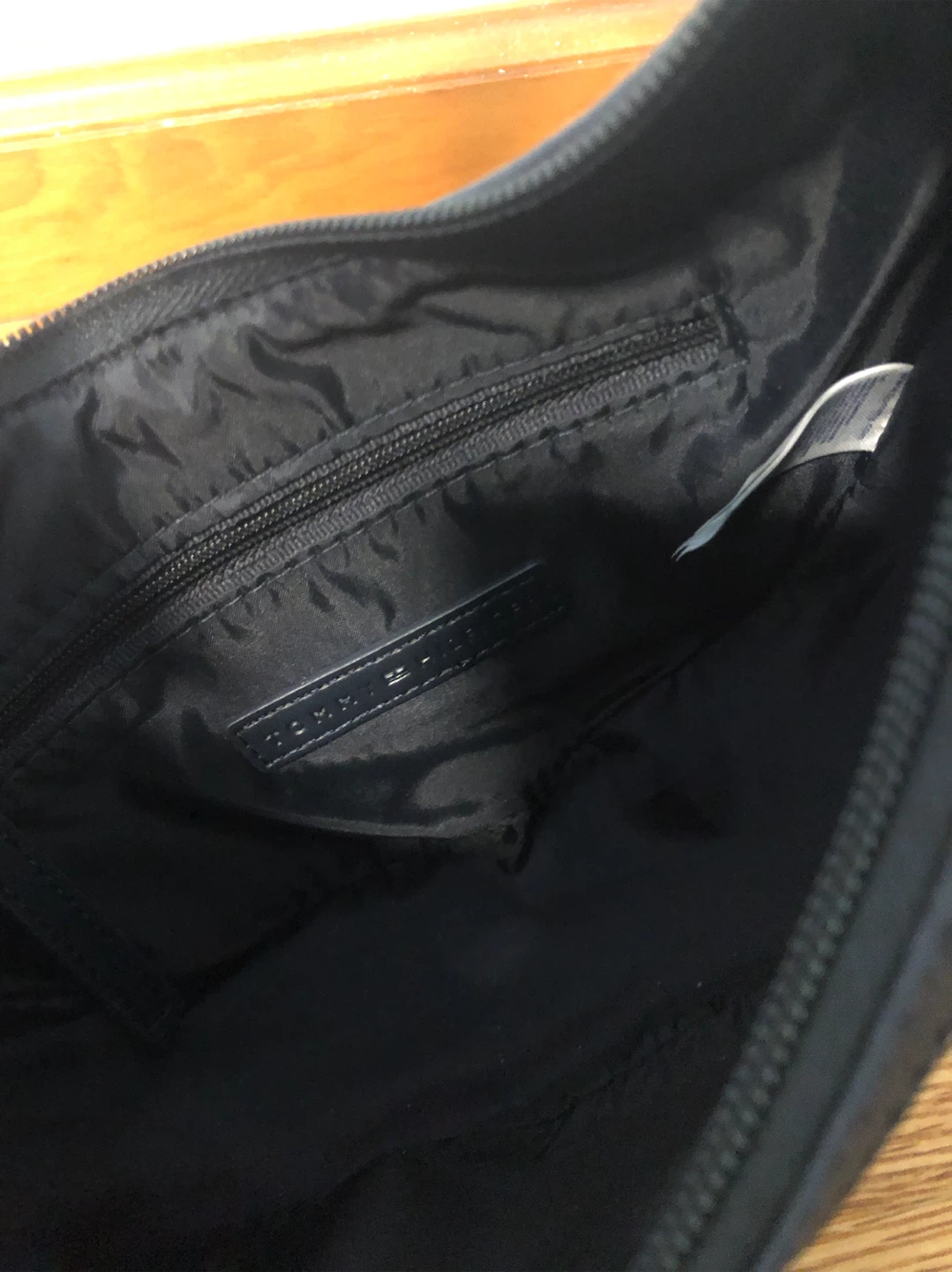 Tommy Hilfiger Monogram Shoulder Bag - photo 5