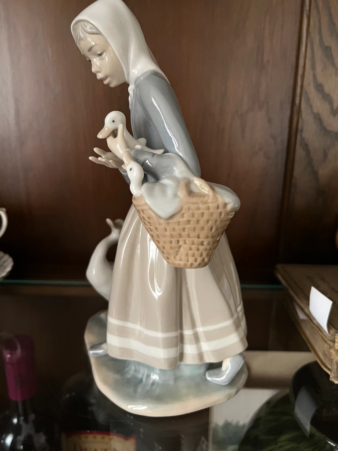 Lladro Shepherdess with ducks - photo 3