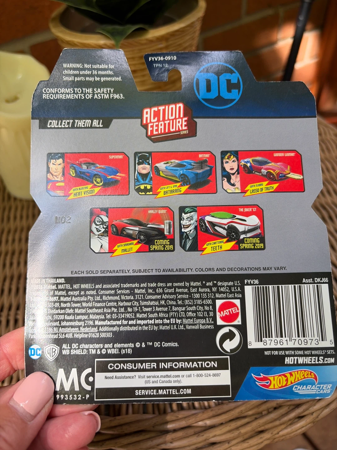 BNNU Hot Wheels Wonder Woman Character Car - photo 3