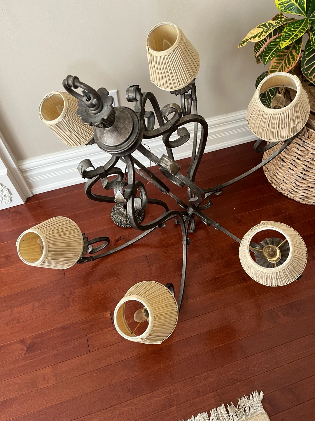 Rustic Metal Chandelier with 6 Shades - photo 2