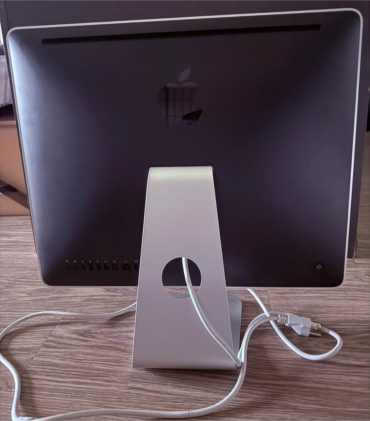FULLY OPERATiONAL • Older Model APPLE iMAC $50 FIRM - photo 5