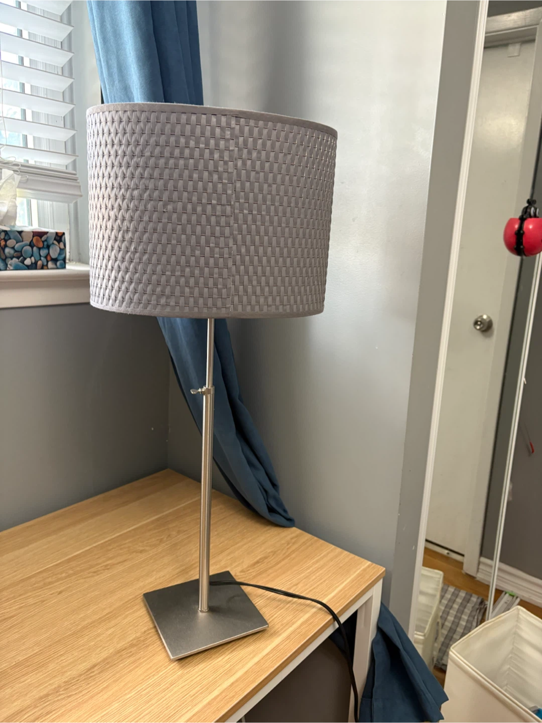 Modern Table Lamp with Woven Shade