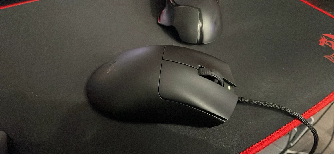 Razer DeathAdder V3 Pro Hyper speed Wireless Mouse - photo 3