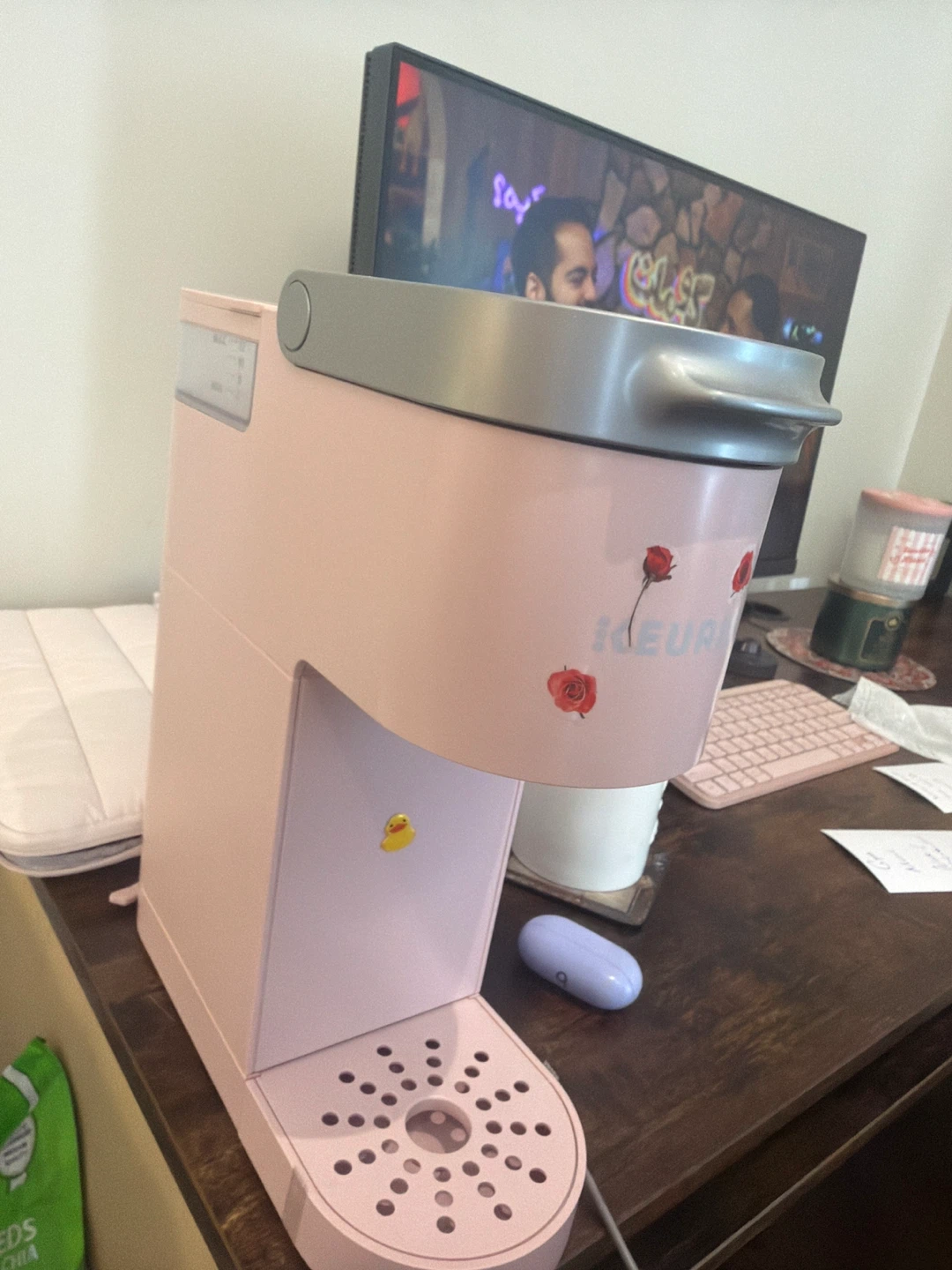 Pink Keurig Coffee Maker - photo 3