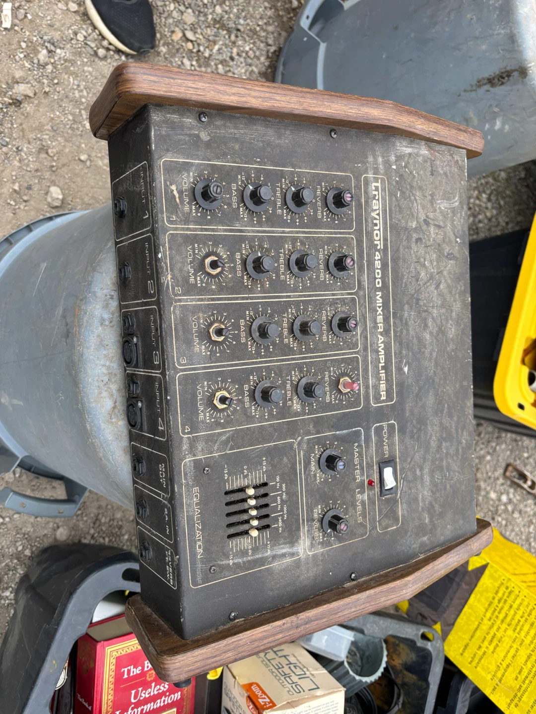 Traynor 4200 Mixer Amplifier - photo 2