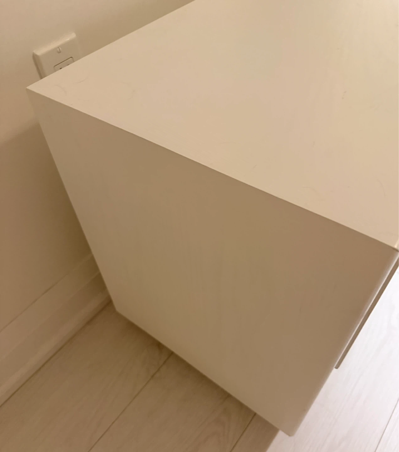 White Wood Nightstands (Set of 2) - photo 3