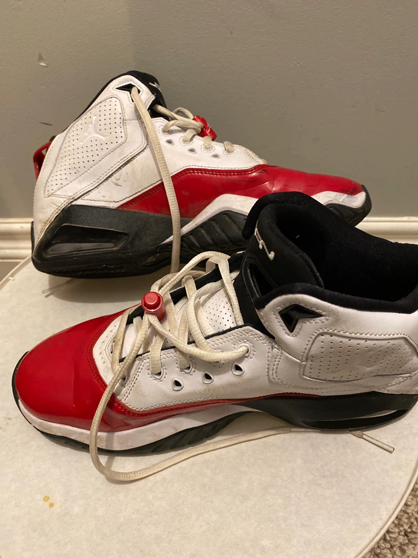 Jordan Basketball Shoes White Red Black - photo 2