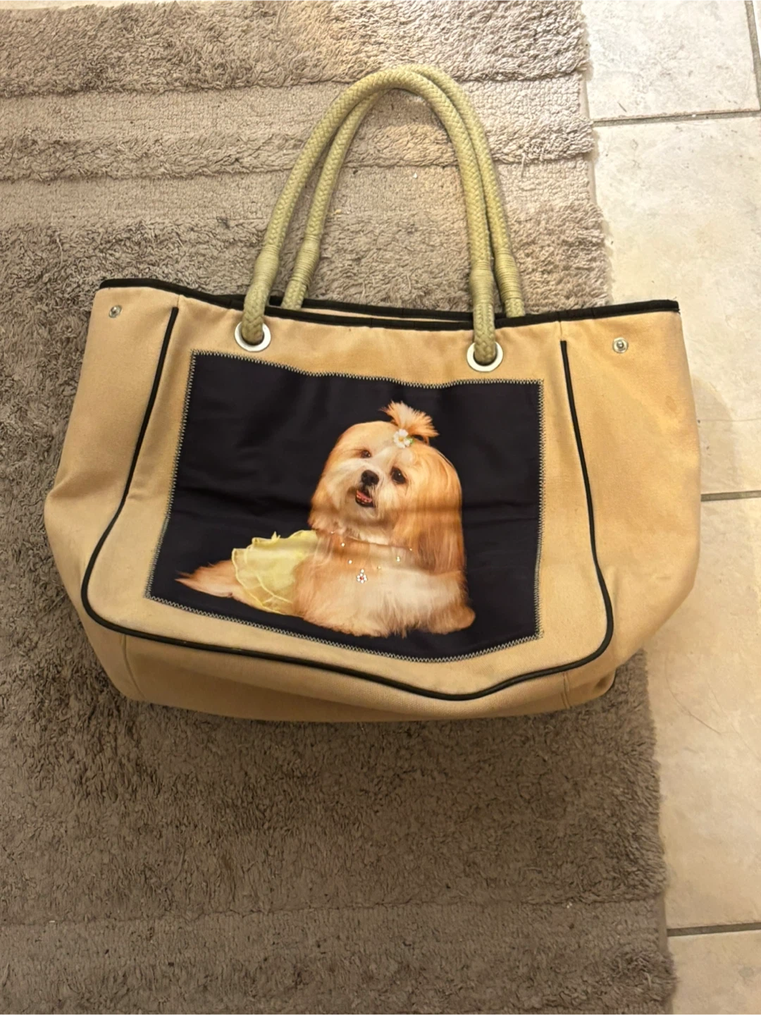 Tote bag