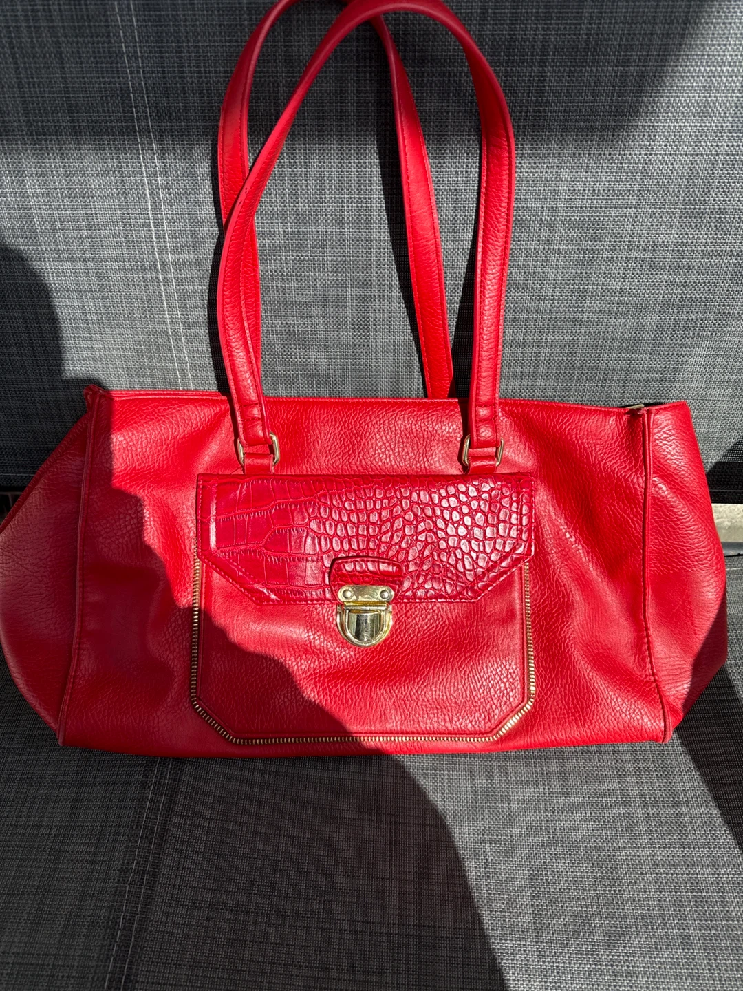 Red and gold purse 50$ obo