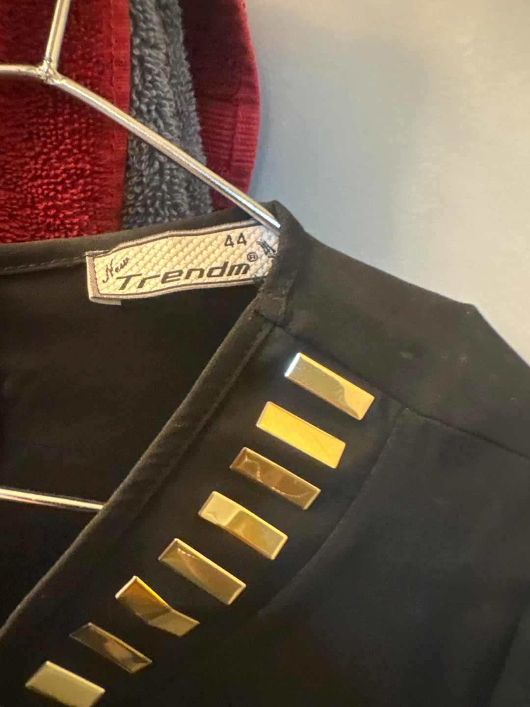 New Trendm black blouse with gold accents - photo 2