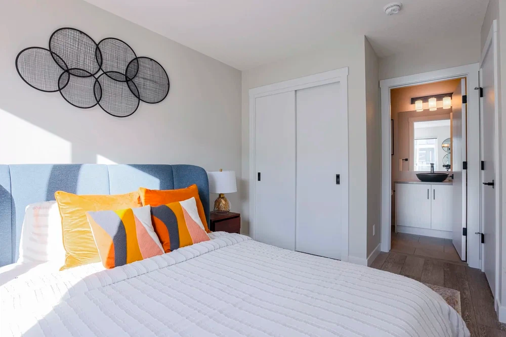 2-Month Lease Takeover | Sage Hill Townhome - photo 3