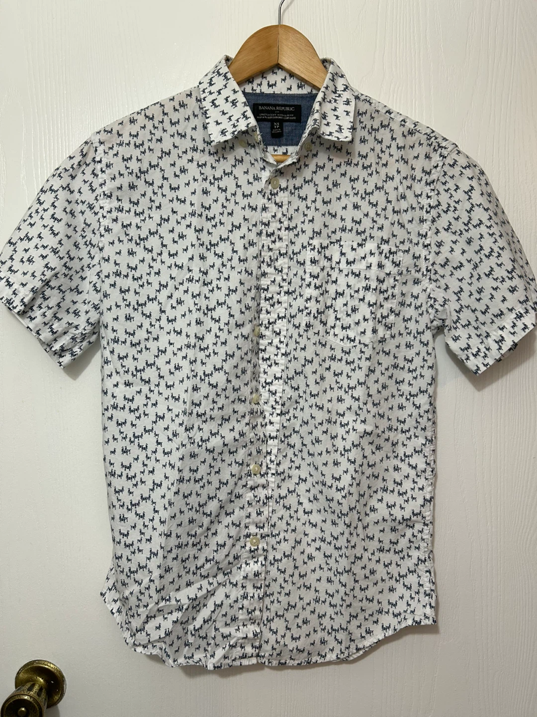 Banana Republic Llama Print Shirt XS
