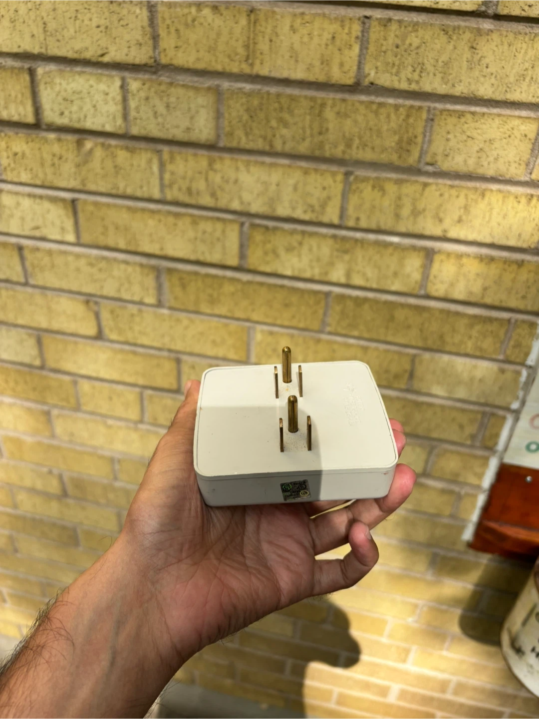 Wall Tap 6-Outlet Adapter in good working condition - photo 2