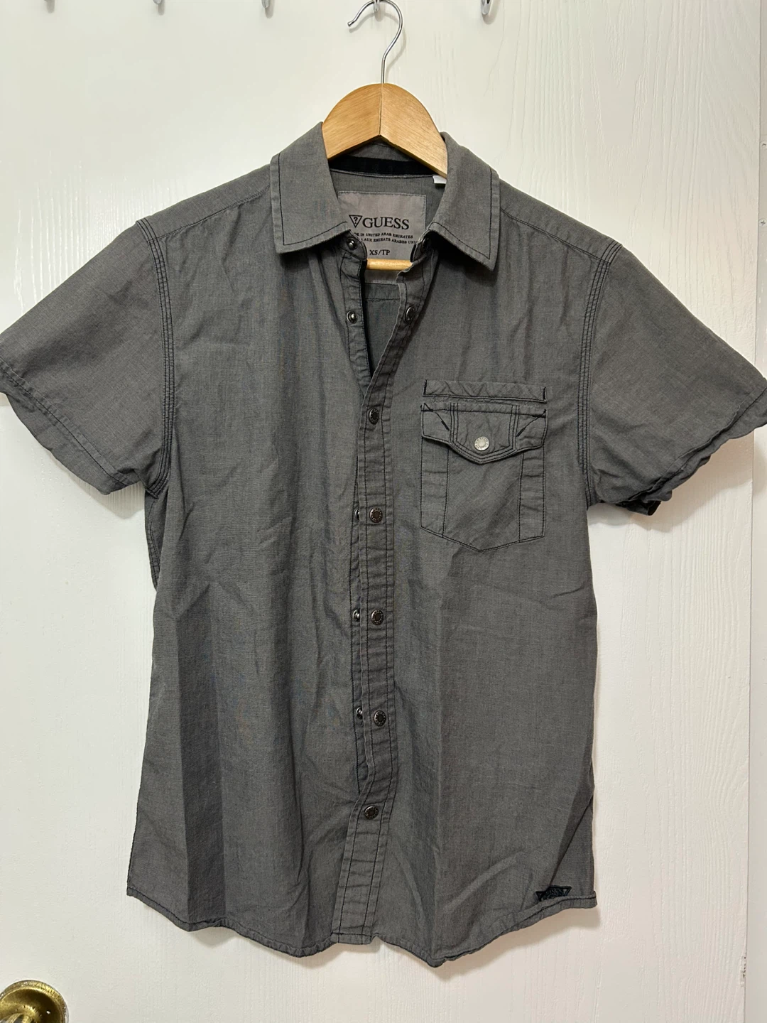 GUESS Grey Short Sleeve Button-Down Shirt