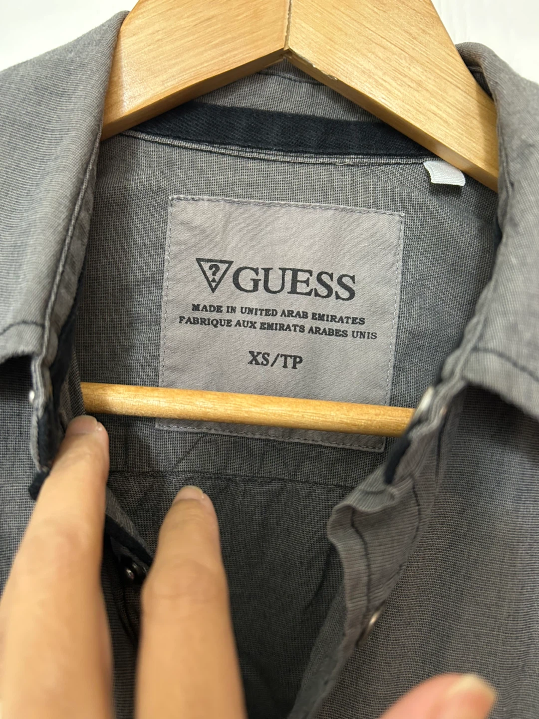 GUESS Grey Short Sleeve Button-Down Shirt - photo 3