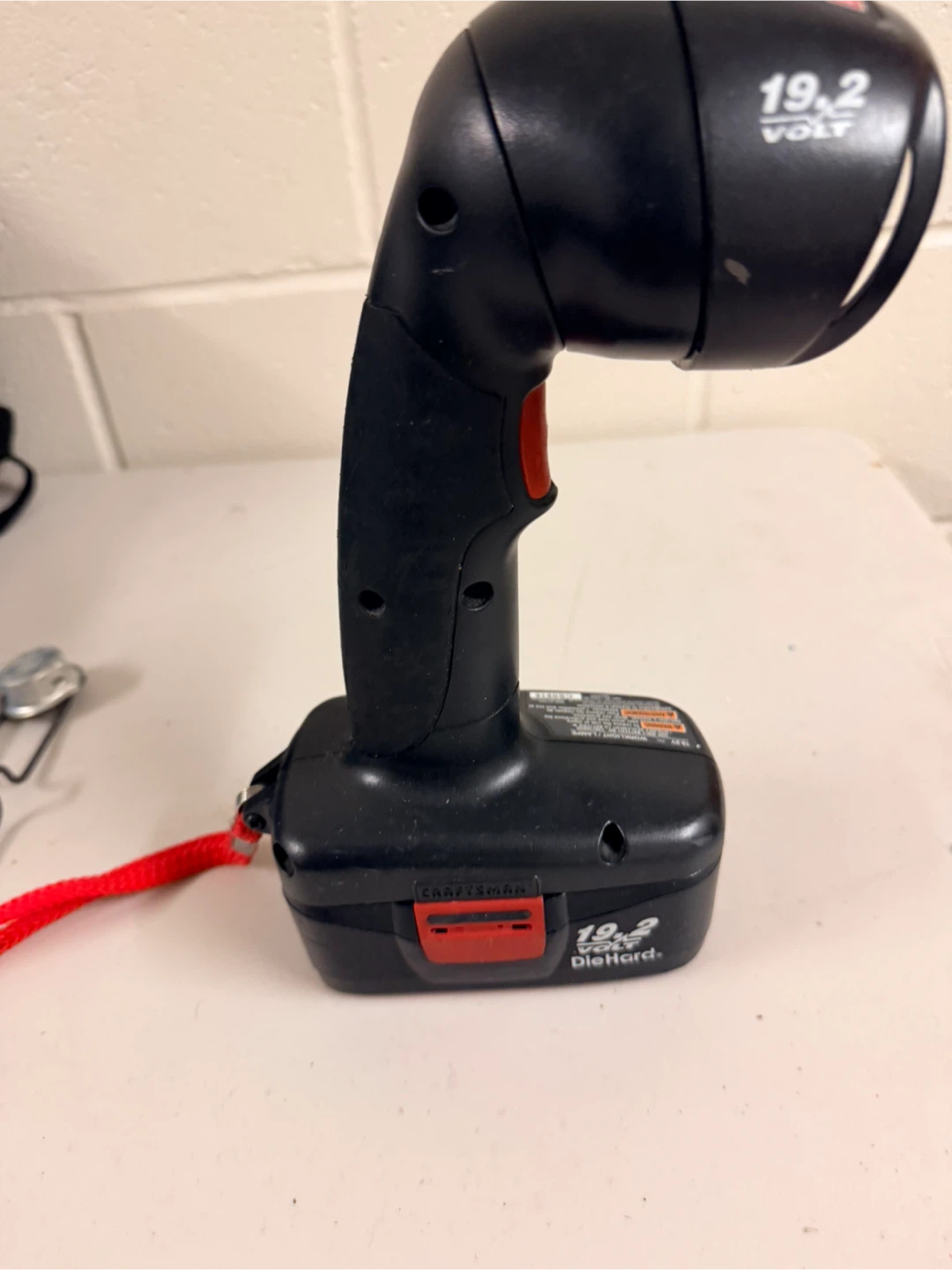 Craftsman 19.2V Cordless Work Light - photo 2