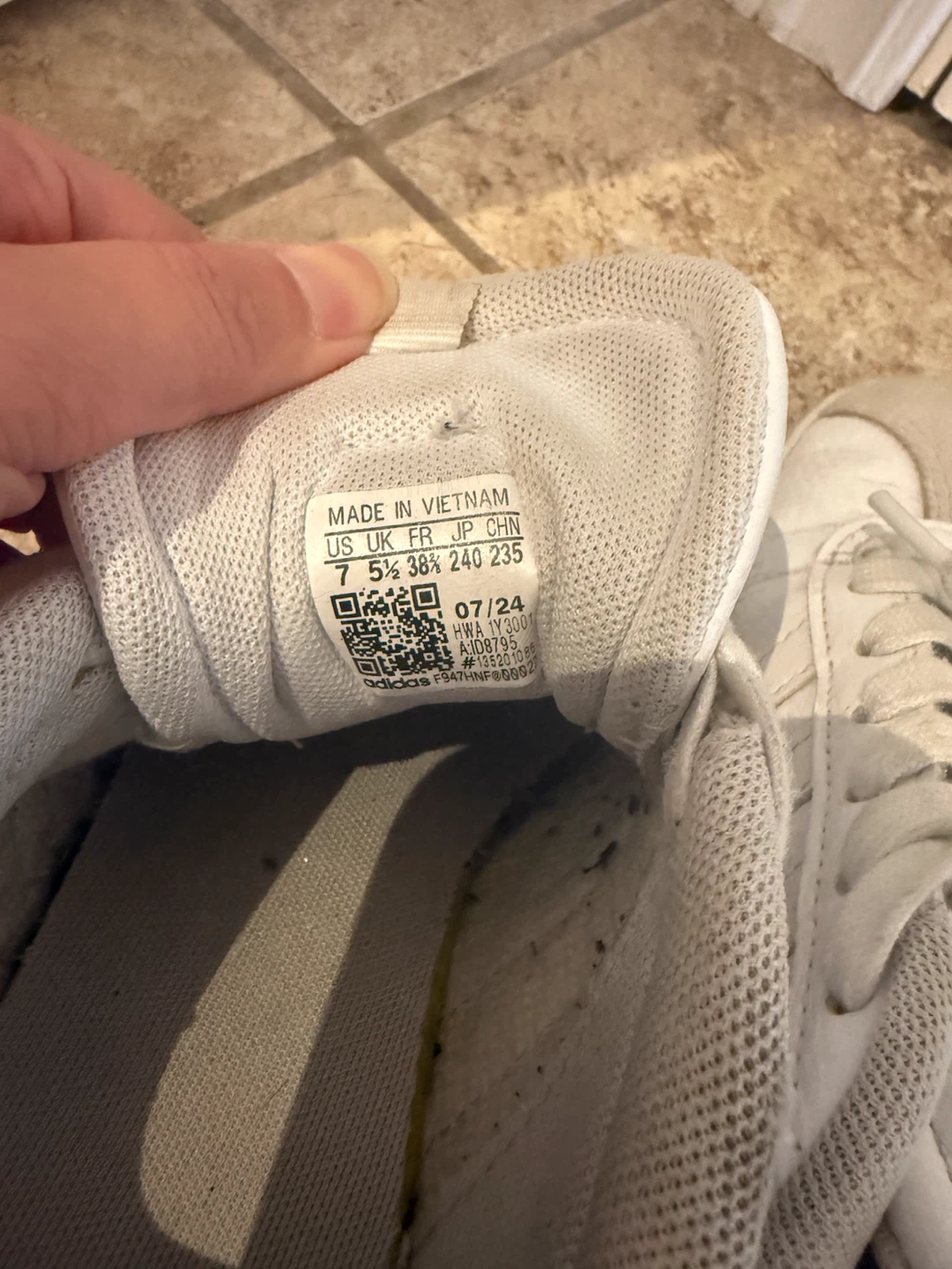 Adidas White Sneakers Size 7 - photo 5