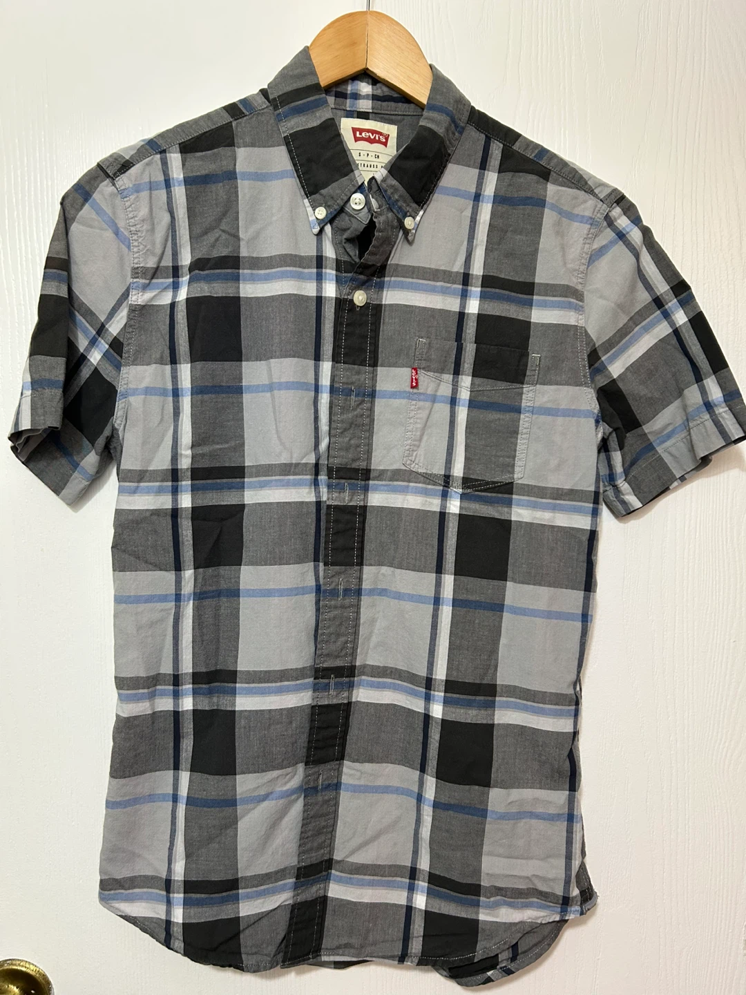 Levi's Plaid Short Sleeve Shirt