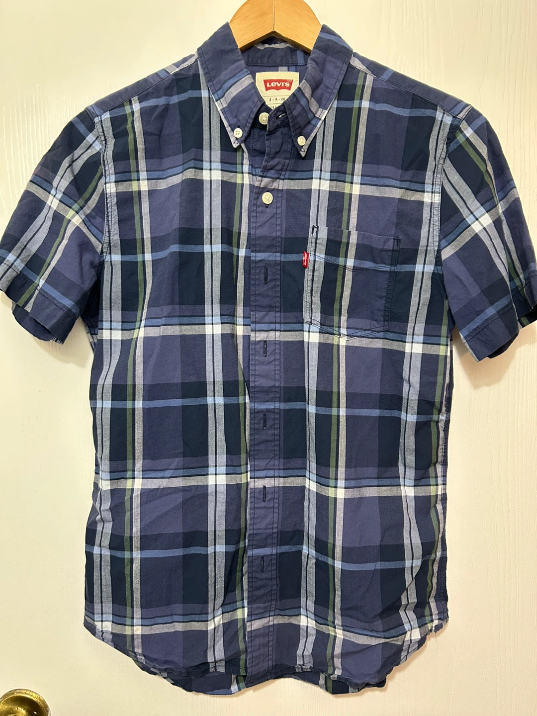 Levi's Men's Plaid Short Sleeve Button-Down Shirt