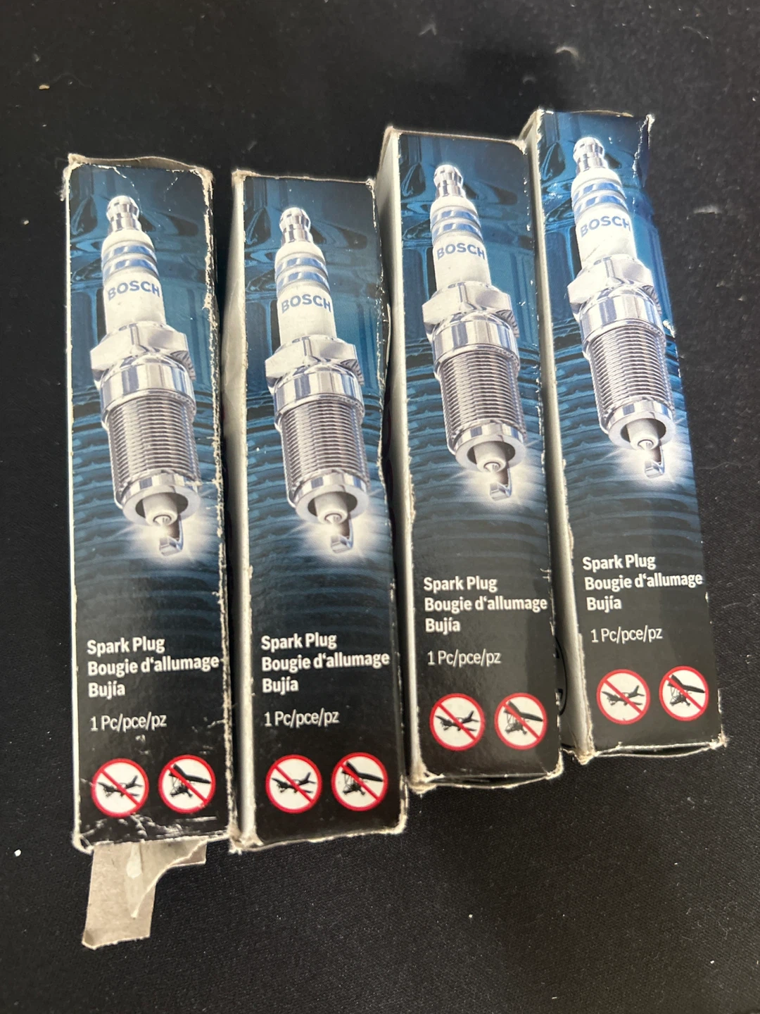 4 Bosch Spark Plugs bran new in box (double iridium)