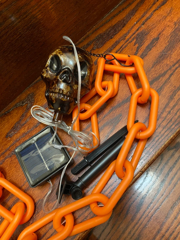 Solar Powered Halloween Skull Chain Decoration - photo 3